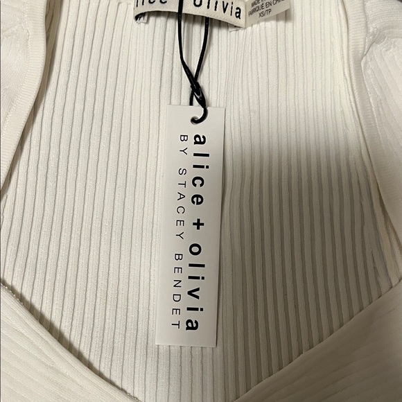 Alice + Olivia Cream Ribbed Crop Top - Picture 2 of 3